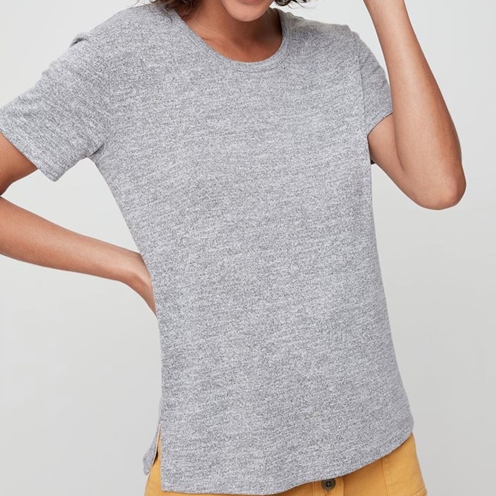 Aritzia Wilfred Free Divina shirt